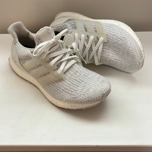White Ultra Boost Adidas size 8.5